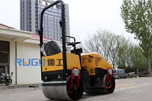 關(guān)于小型座駕壓路機(jī)發(fā)動機(jī)部分的保養(yǎng)這幾點(diǎn)要注意